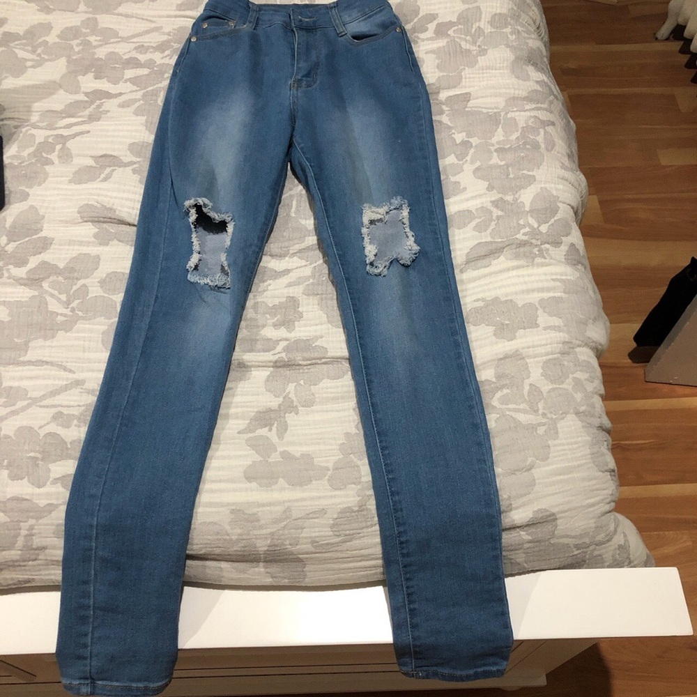 high waisted fashion nova blue jeans